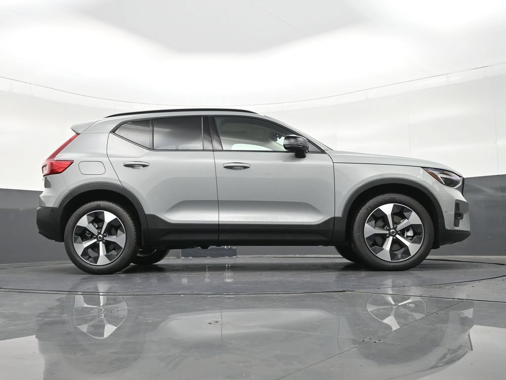 New 2026 Volvo XC40 B5 Plus w/ Protection Package Premier AWD/4WD image 26