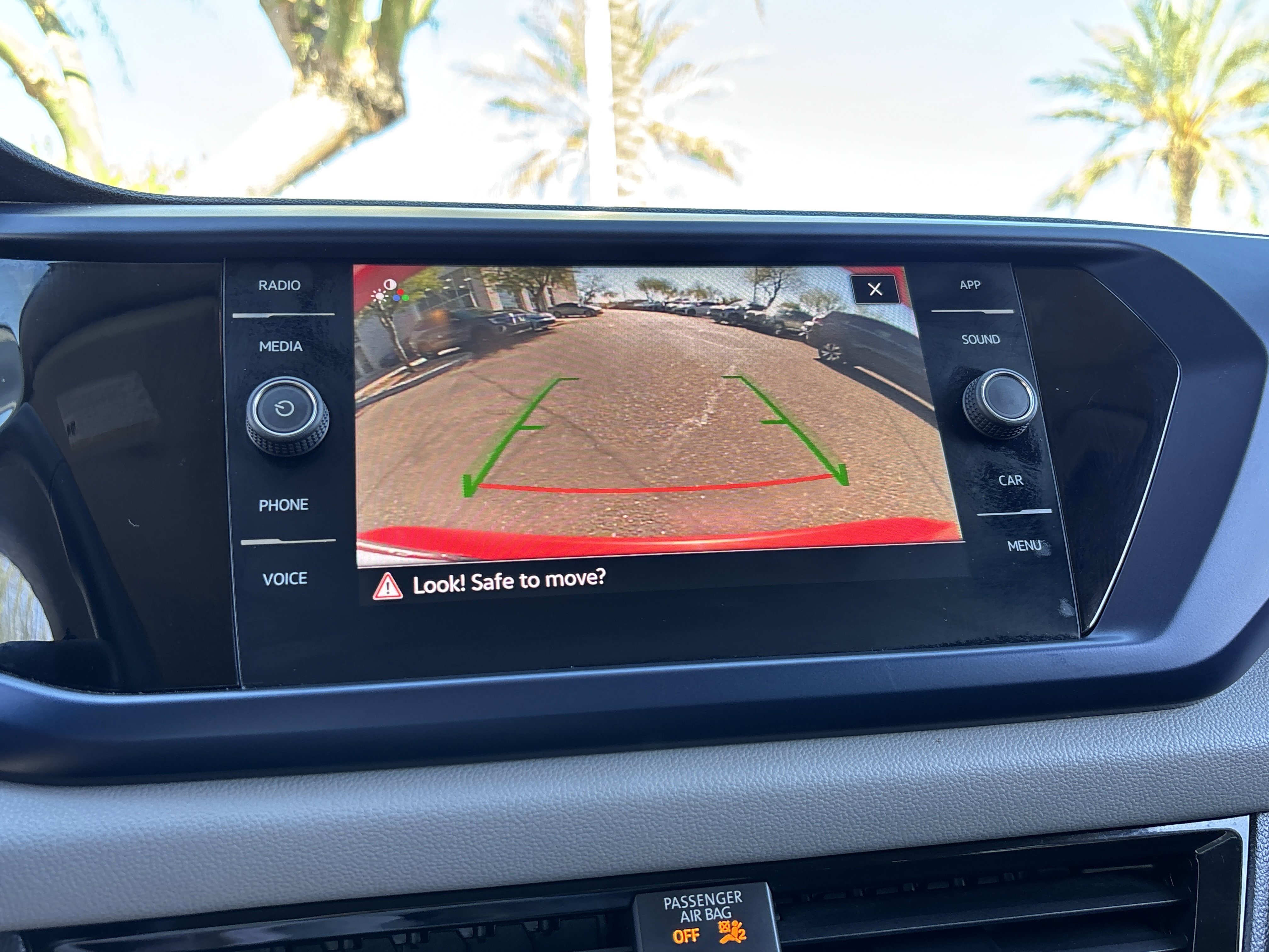 Used 2022 Volkswagen Taos SE FWD image 22