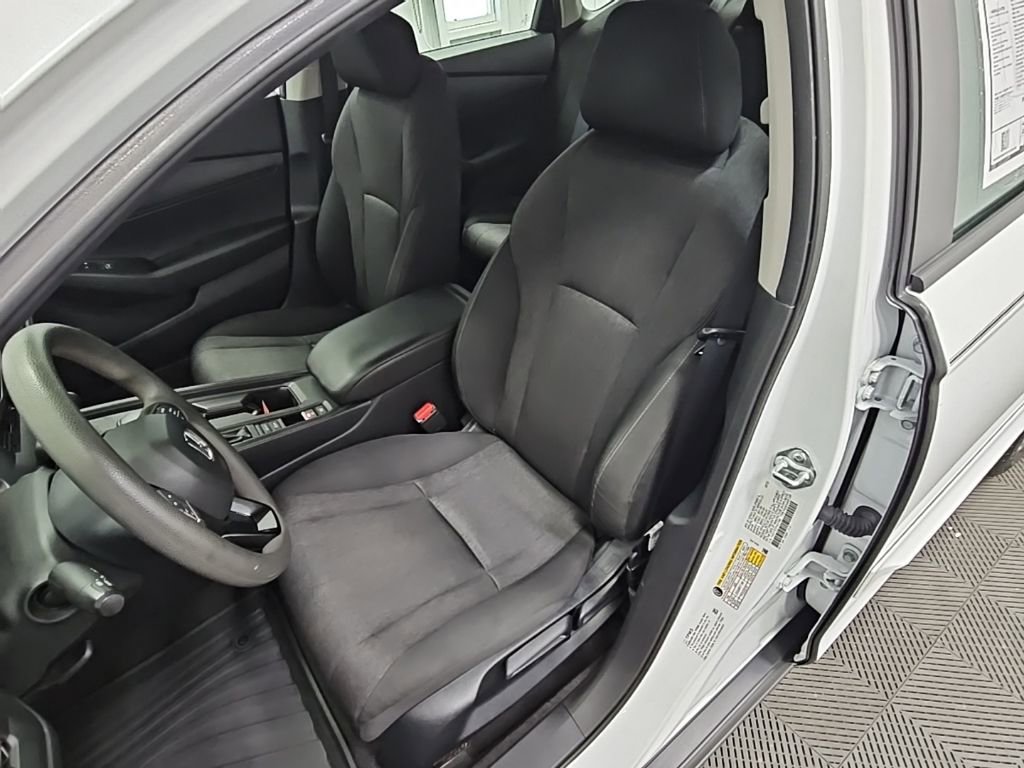 Used 2023 Honda Accord LX image 25