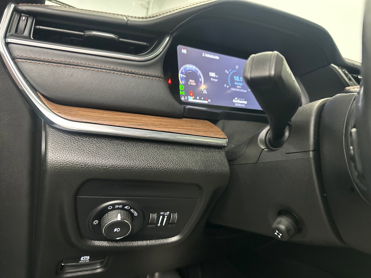 Used 2023 Jeep Grand Cherokee Summit w/ Adv Protech Group IV image 33