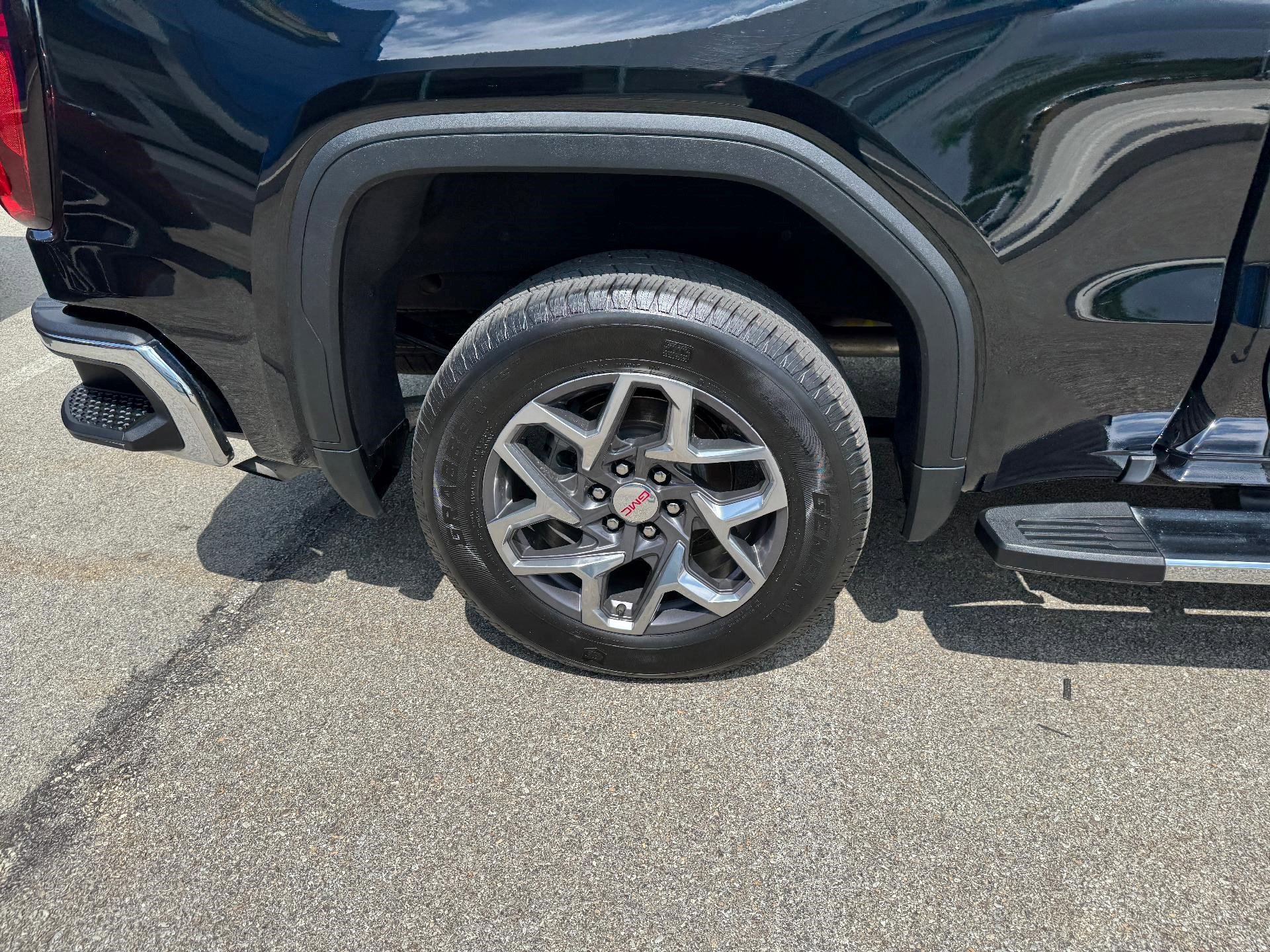 Certified 2023 GMC Sierra 1500 SLT w/ SLT Premium Plus Package image 11