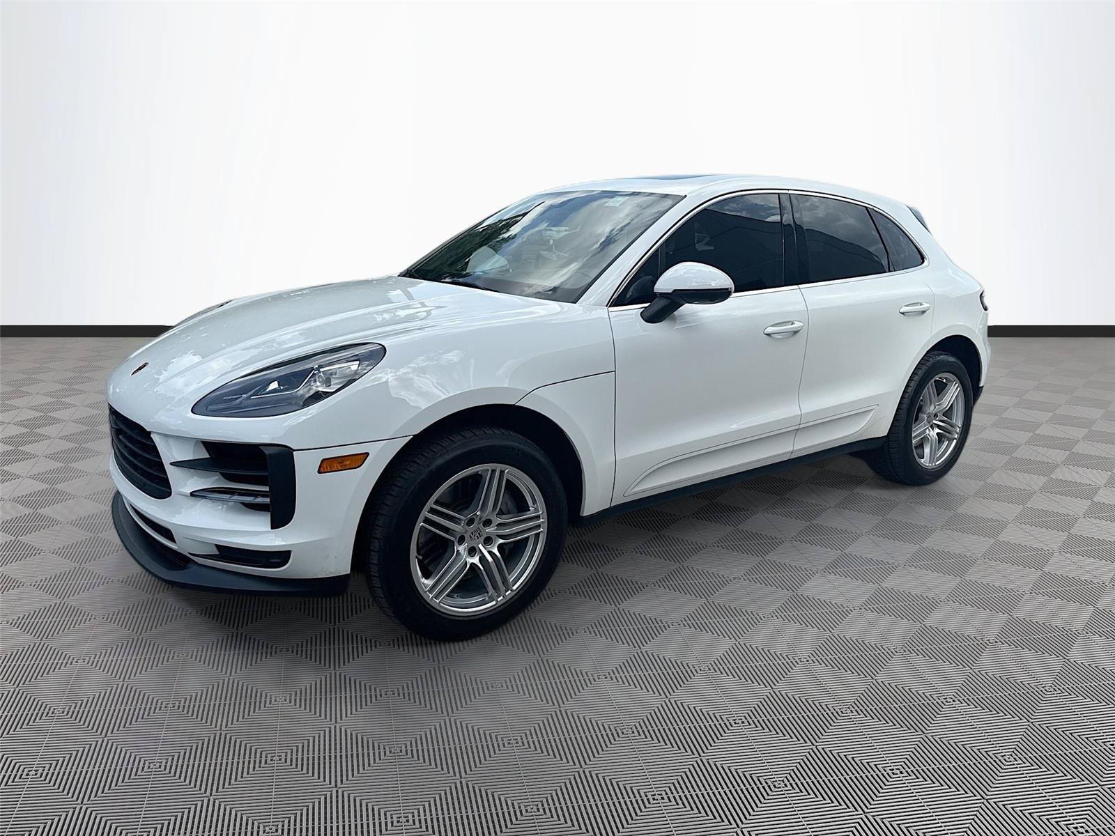 Used 2021 Porsche Macan S AWD/4WD image 3