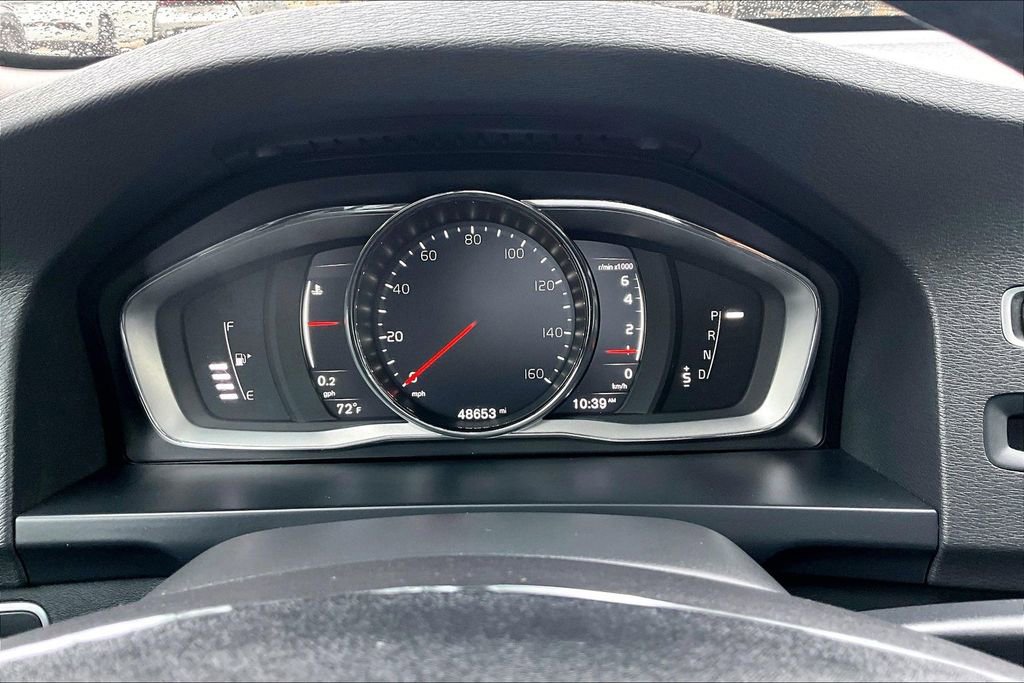 Used 2017 Volvo V60 T5 Premier w/ Convenience Package FWD image 28