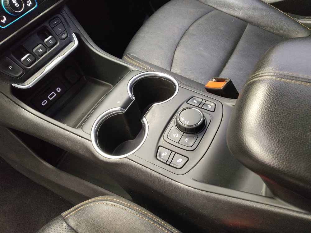 Used 2021 GMC Terrain SLT image 26