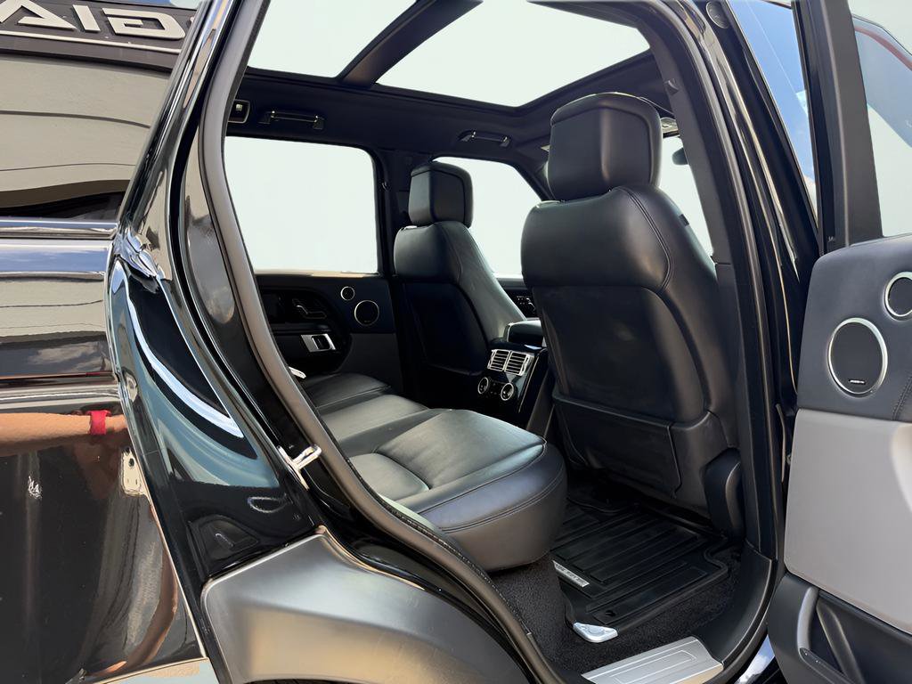 Used 2019 Land Rover Range Rover Supercharged AWD/4WD image 28