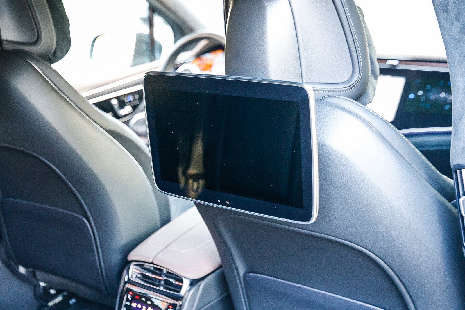 Used 2023 Mercedes-Benz EQS 580 4MATIC SUV image 19