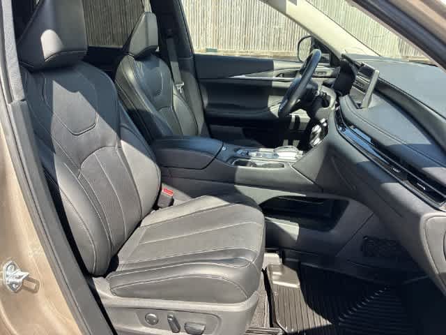 Used 2025 INFINITI QX60 Luxe w/ Cargo Package FWD image 24