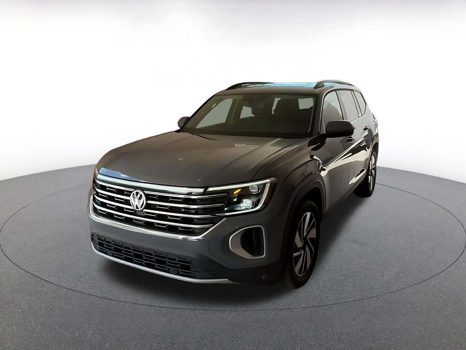 Used 2026 Volkswagen Atlas SE FWD image 5