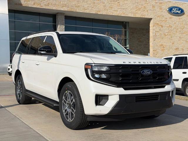 New 2026 Ford Expedition Active image 18
