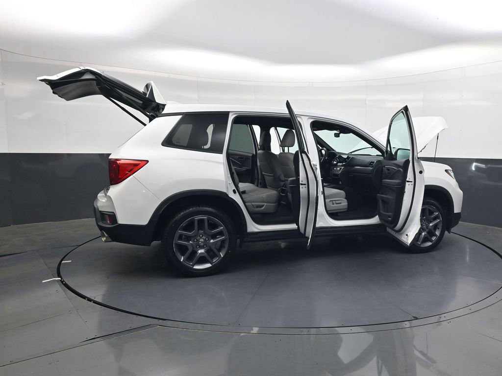 Used 2023 Honda Passport EX-L image 34