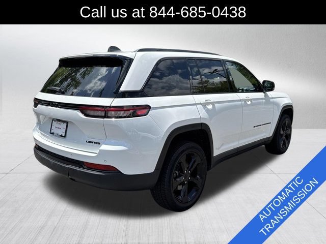 Certified 2024 Jeep Grand Cherokee Limited w/ Black Appearance Package RWD image 5