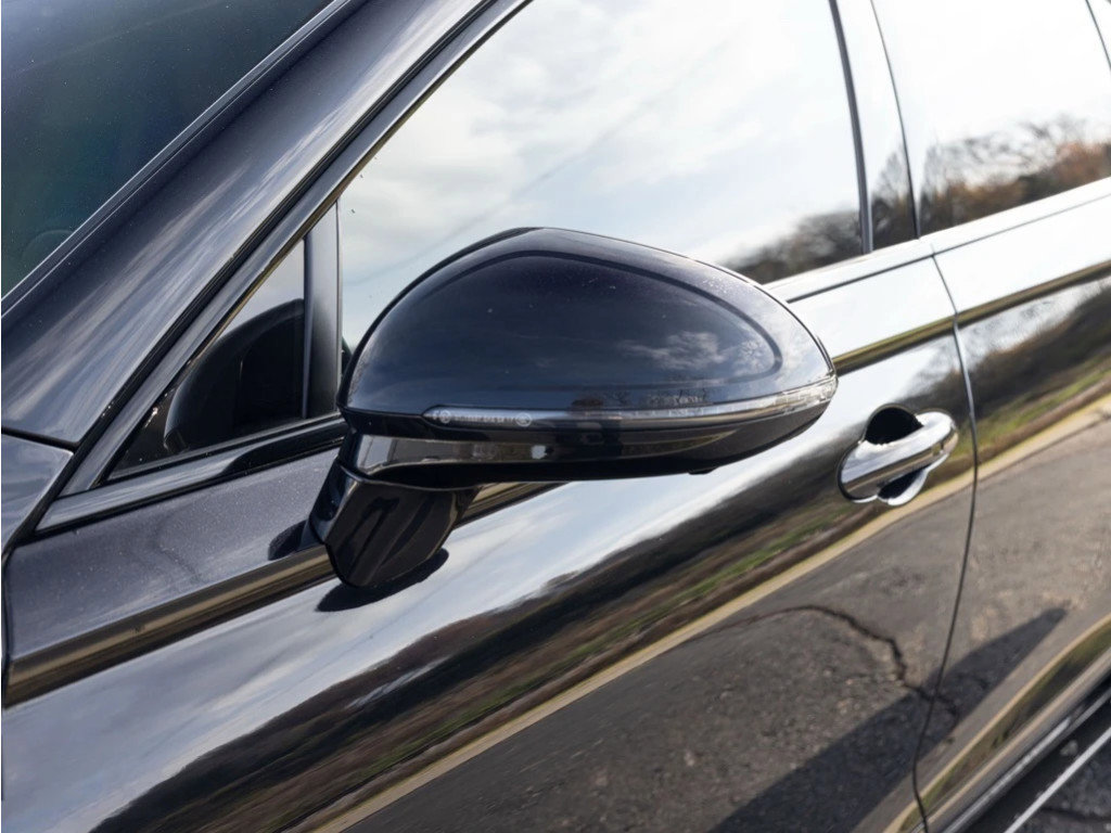 Certified 2022 Bentley Flying Spur W12 image 22