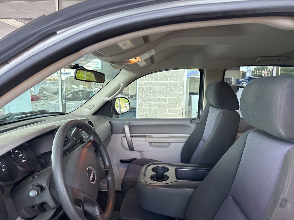 Used 2010 GMC Sierra 1500 W/T AWD/4WD image 13