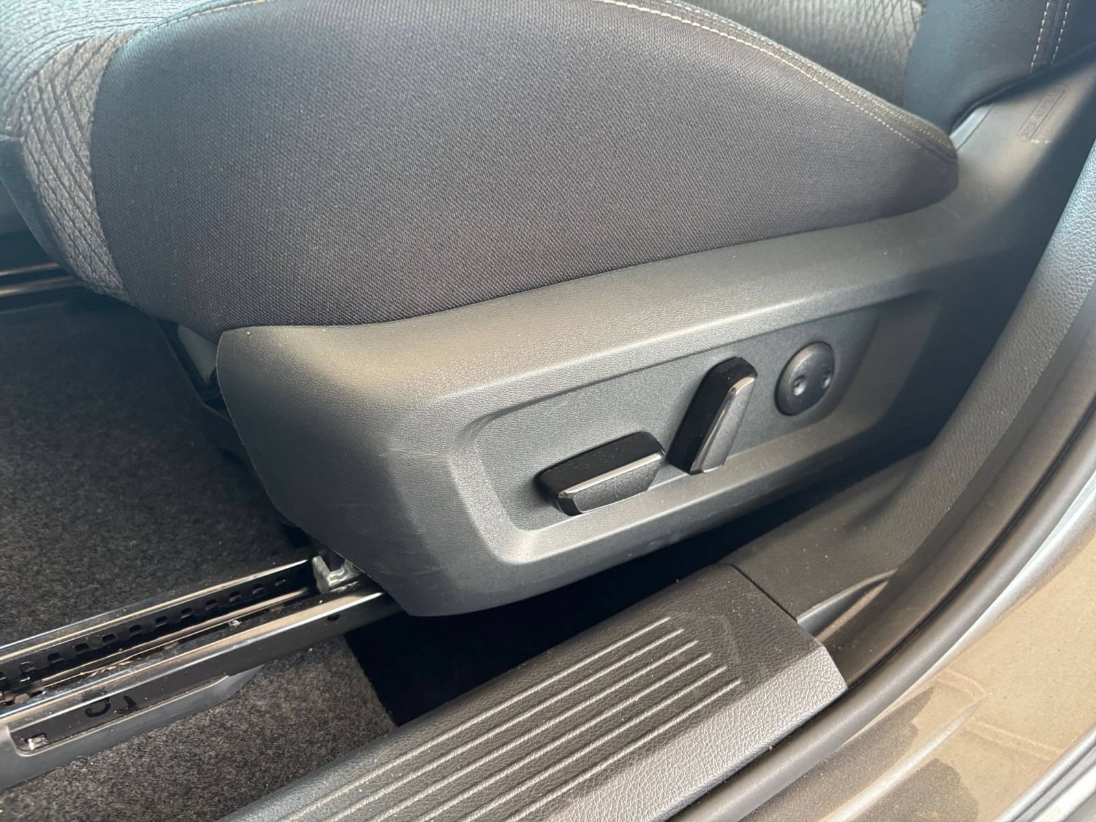 Used 2026 Nissan Rogue SV AWD/4WD image 22