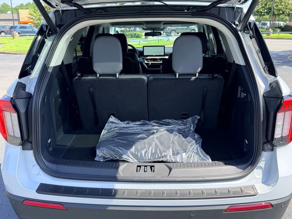 New 2026 Ford Explorer Active w/ Active Comfort Package RWD image 25