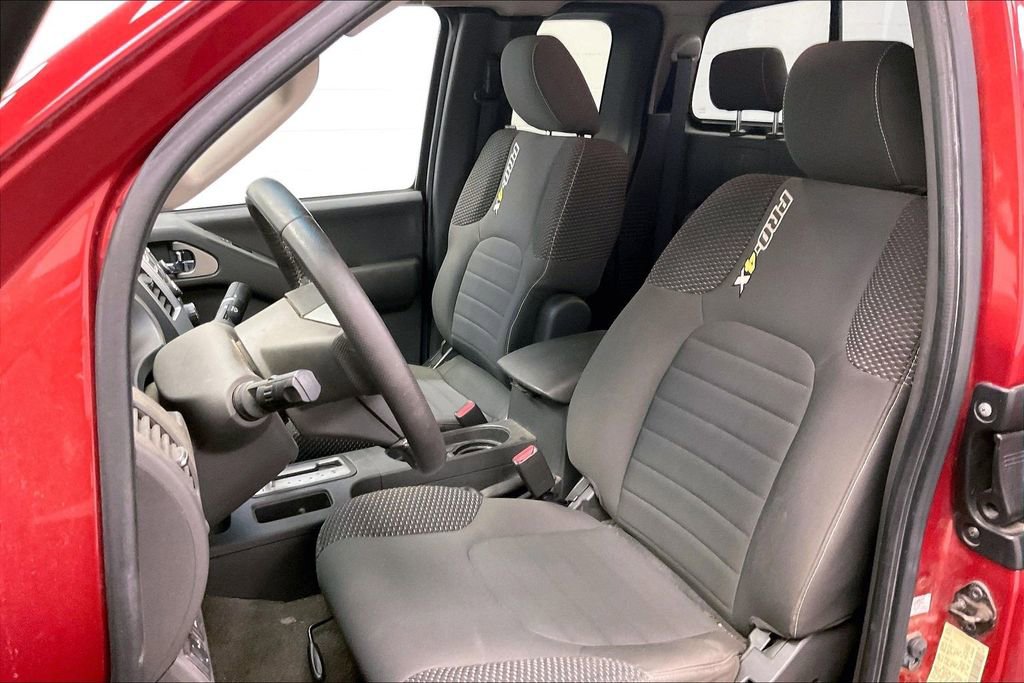 Used 2014 Nissan Frontier PRO-4X image 12