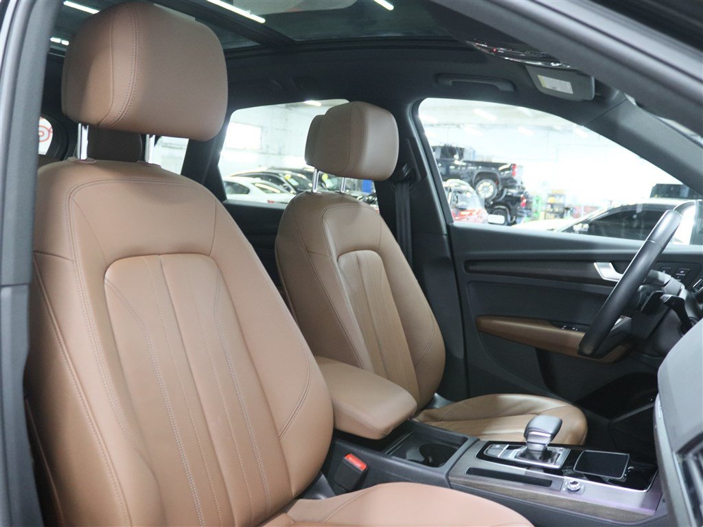 Used 2023 Audi Q5 2.0T Premium w/ Convenience Package AWD/4WD image 27