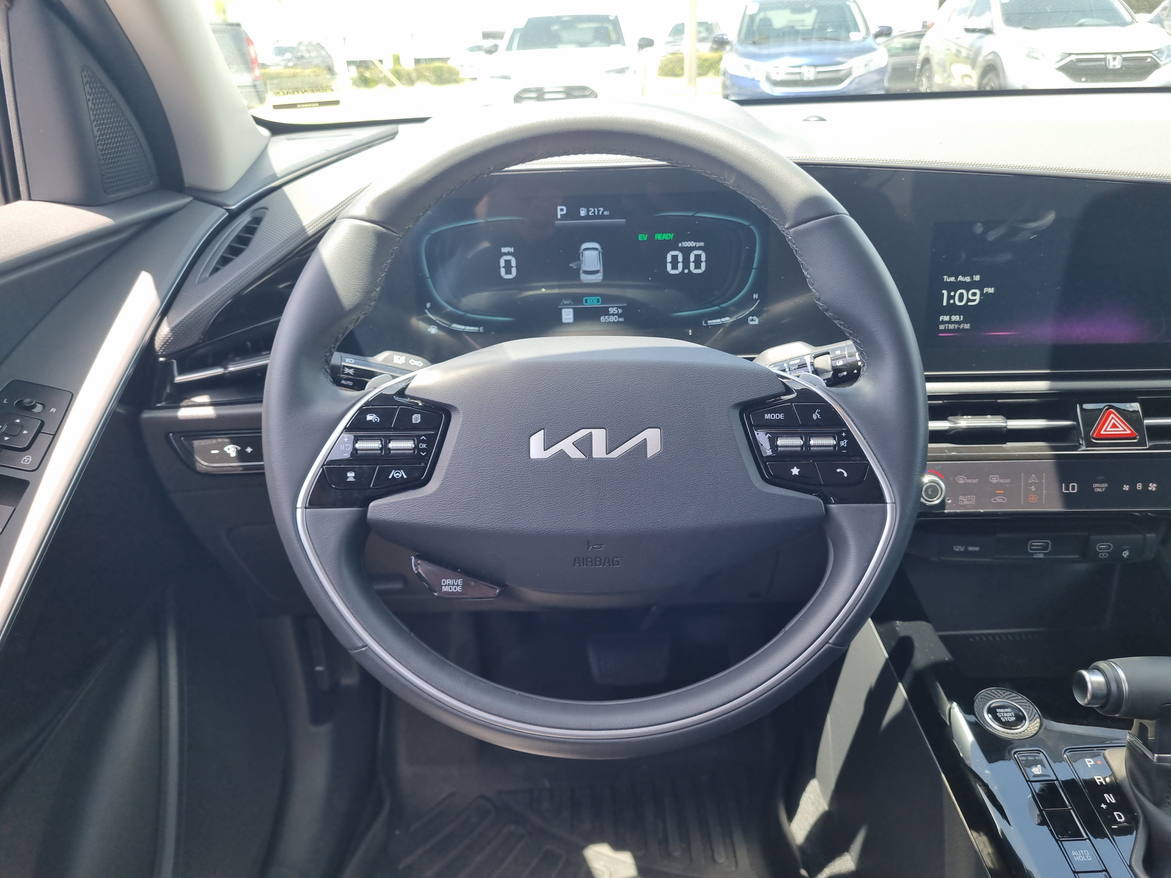 Used 2024 Kia Niro EX FWD image 14