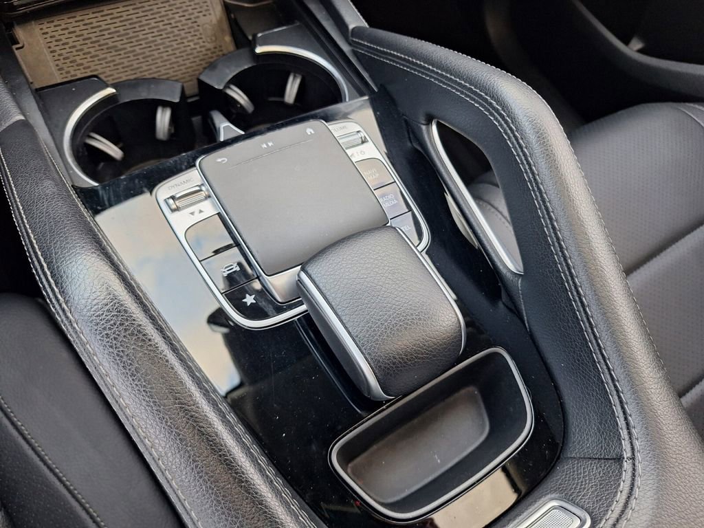 Used 2020 Mercedes-Benz GLE 450 4MATIC w/ Premium Package image 16