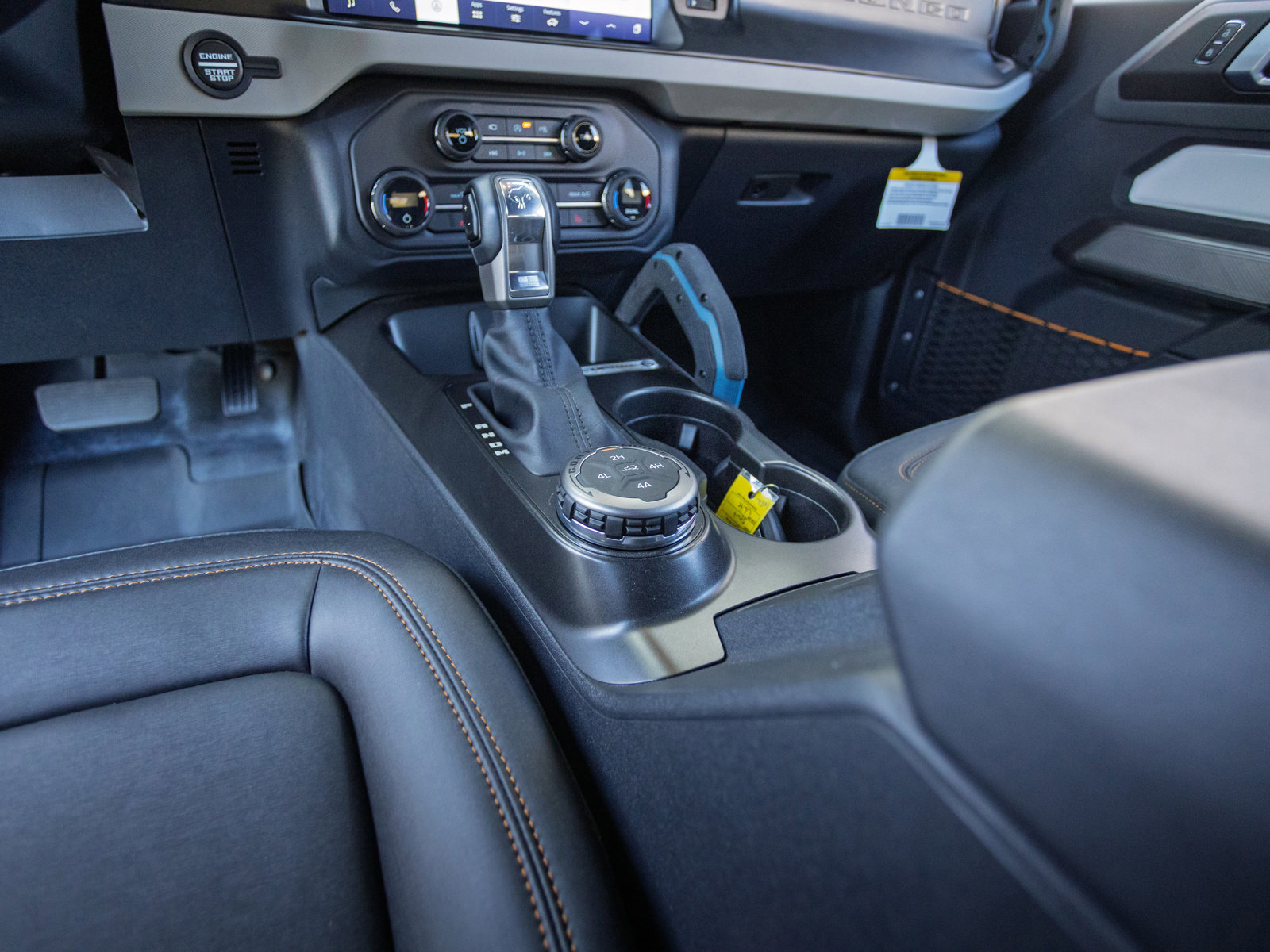 Used 2023 Ford Bronco Badlands w/ Sasquatch Package image 29