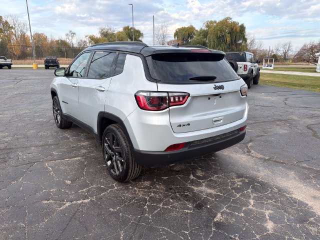 Used 2026 Jeep Compass Limited AWD/4WD image 7