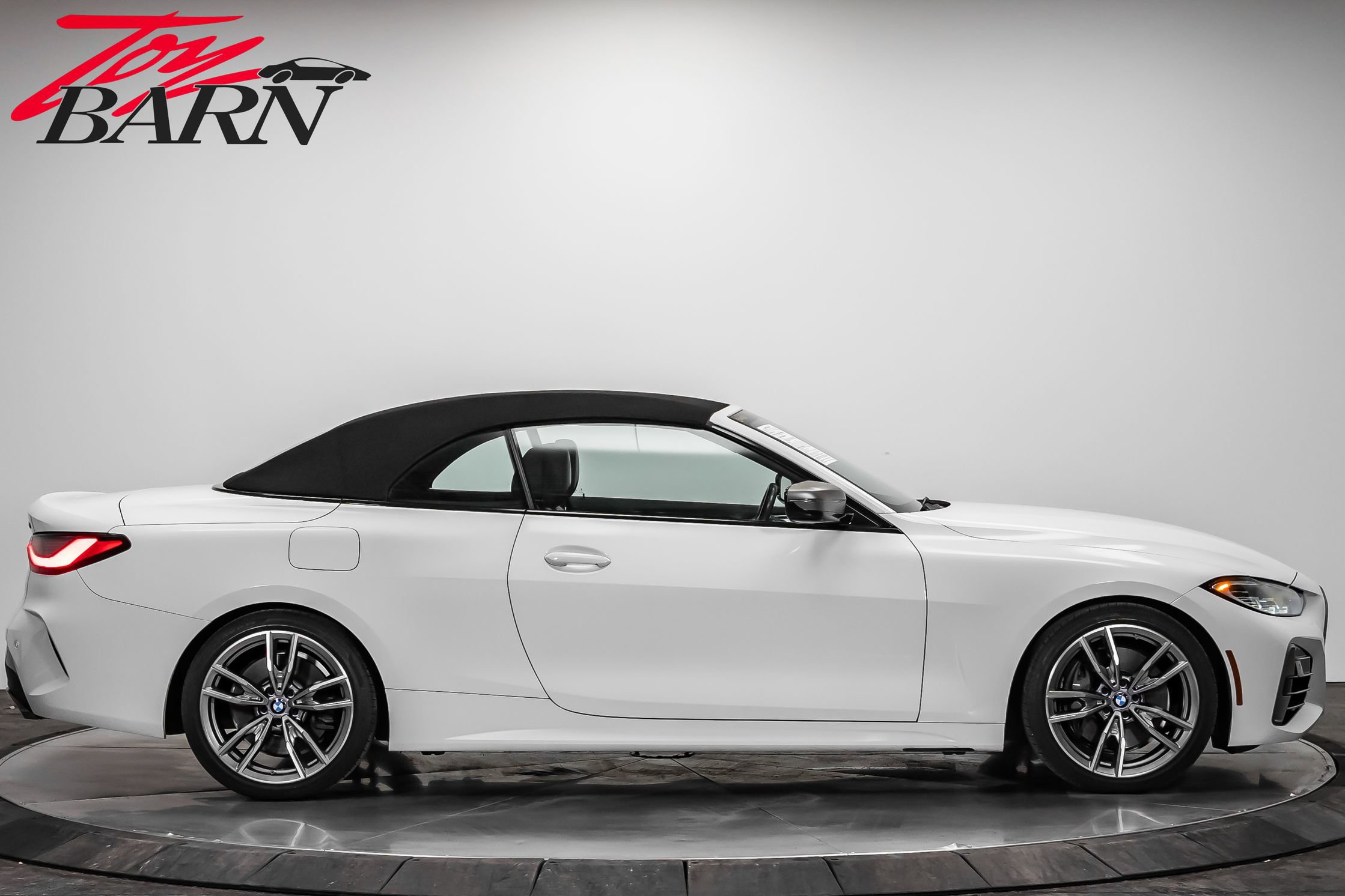 Used 2021 BMW M440i Convertible w/ Premium Package image 14