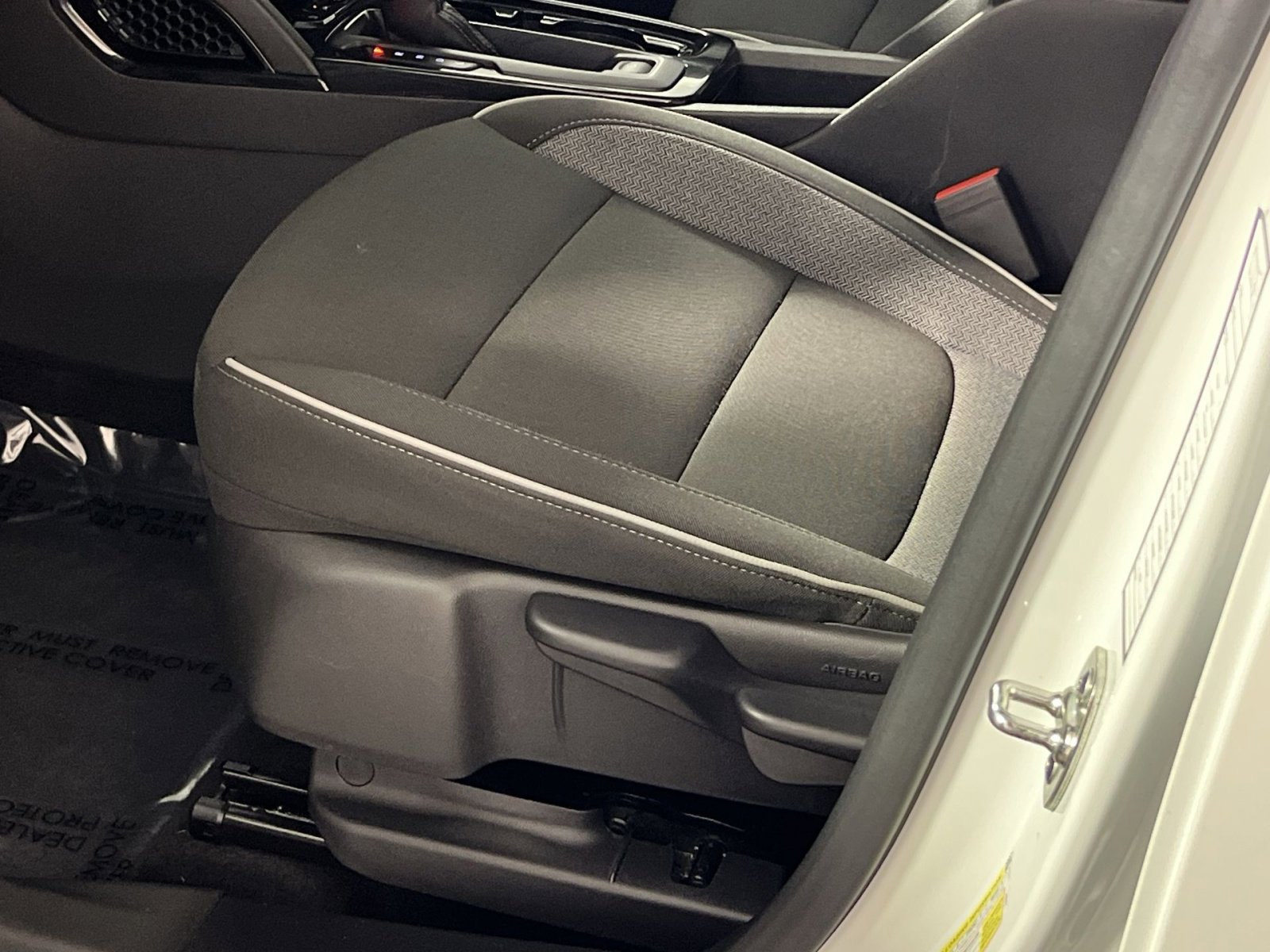 Used 2025 Chevrolet TrailBlazer LT AWD/4WD image 15