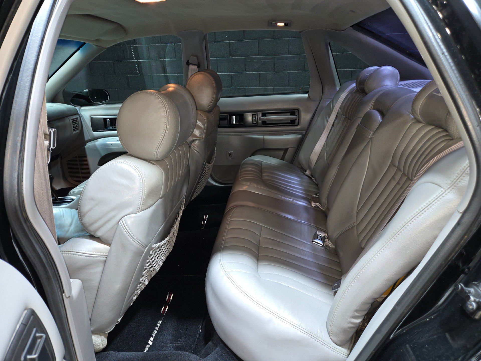 Used 1994 Chevrolet Impala SS RWD image 95