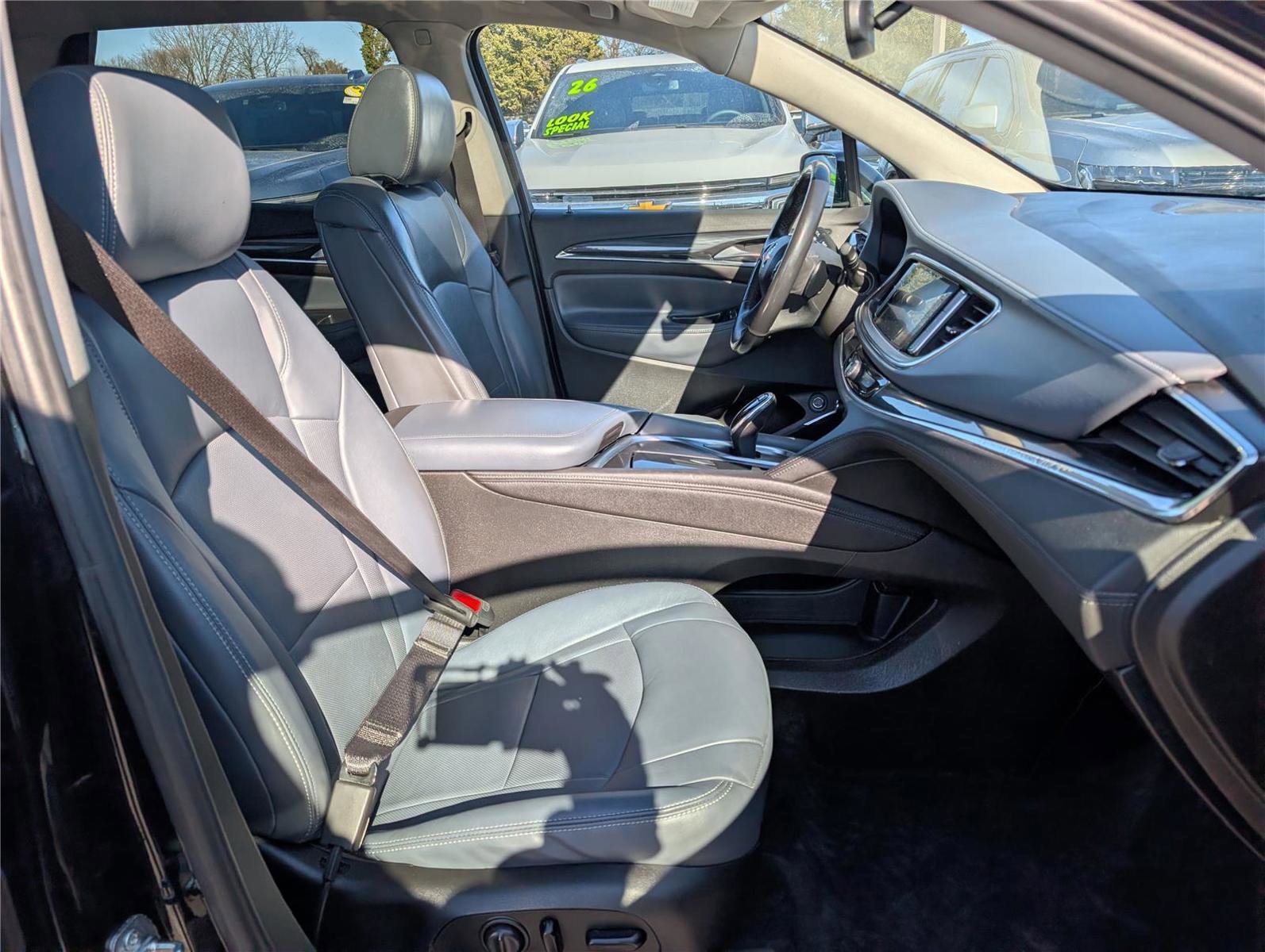 Used 2021 Buick Enclave Essence w/ Sound and Sites Package image 11