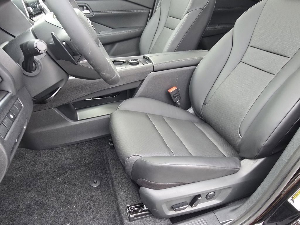 New 2026 Nissan Rogue SV image 15