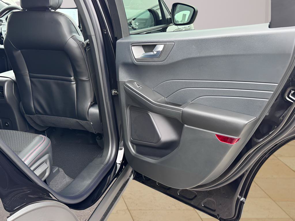 New 2026 Ford Escape ST-Line w/ Tech Pack #1 FWD image 29