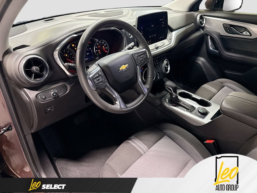 Used 2023 Chevrolet Blazer LT AWD/4WD image 11