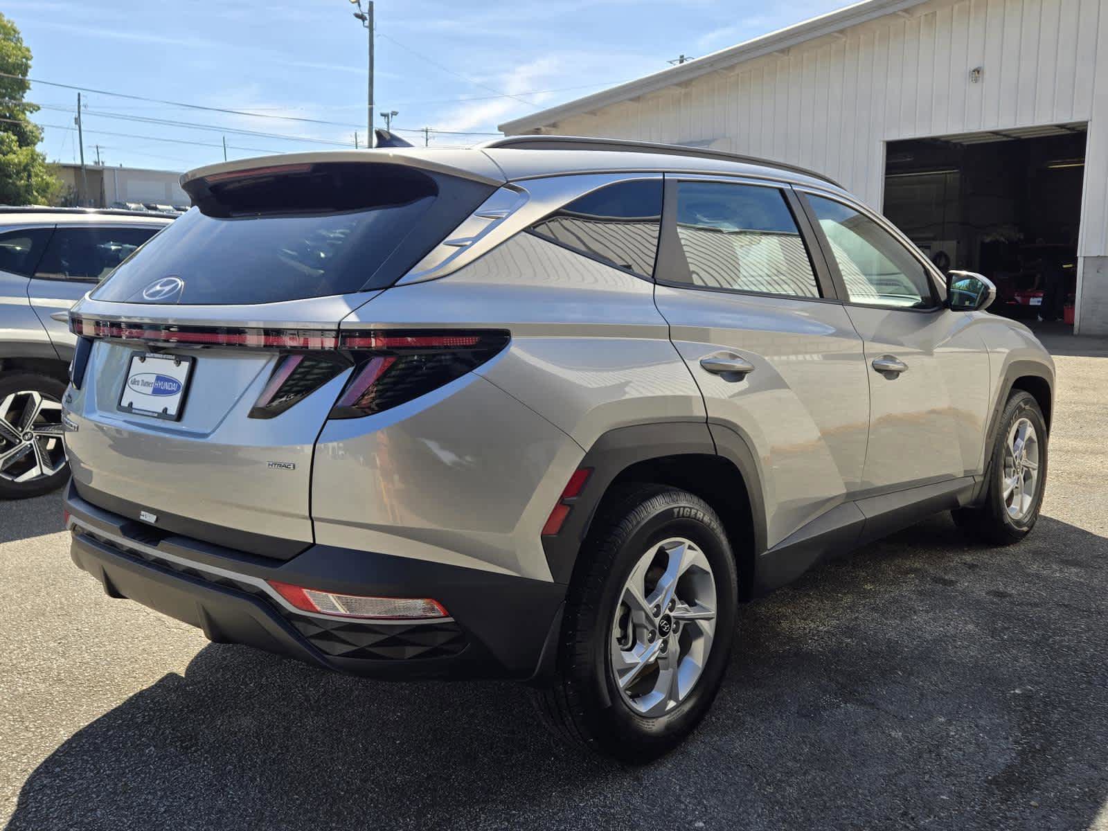 Used 2023 Hyundai Tucson SEL AWD/4WD image 4