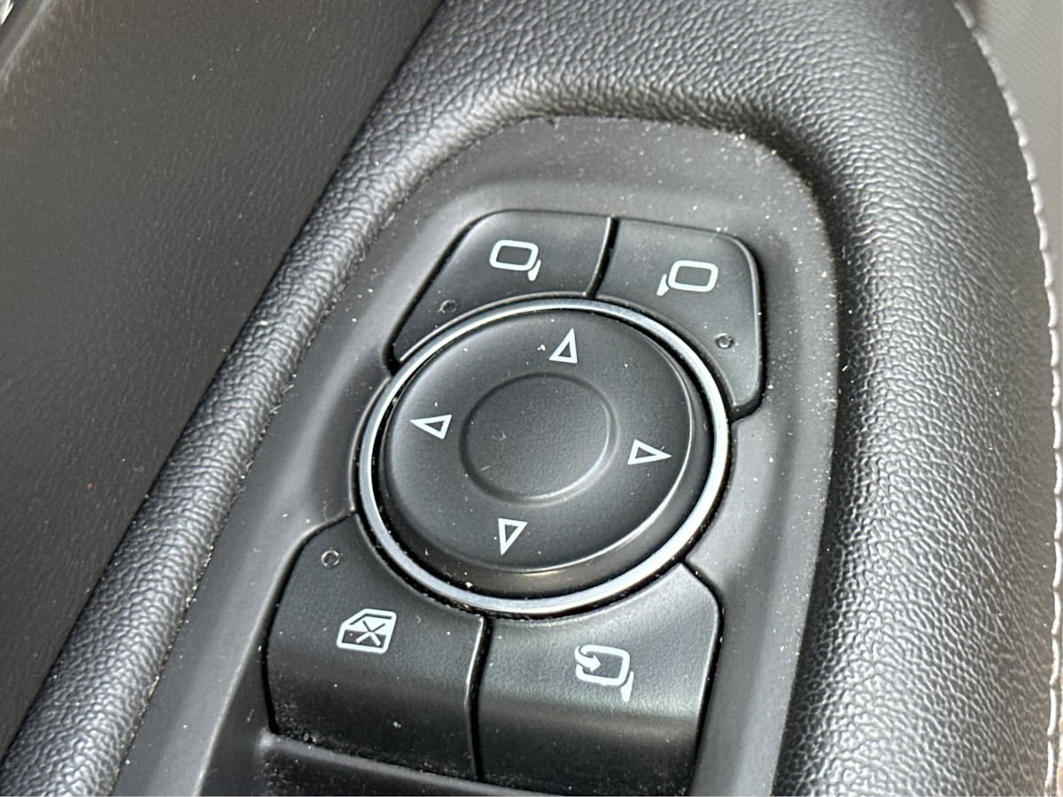 Used 2020 Cadillac XT5 Premium Luxury FWD image 35