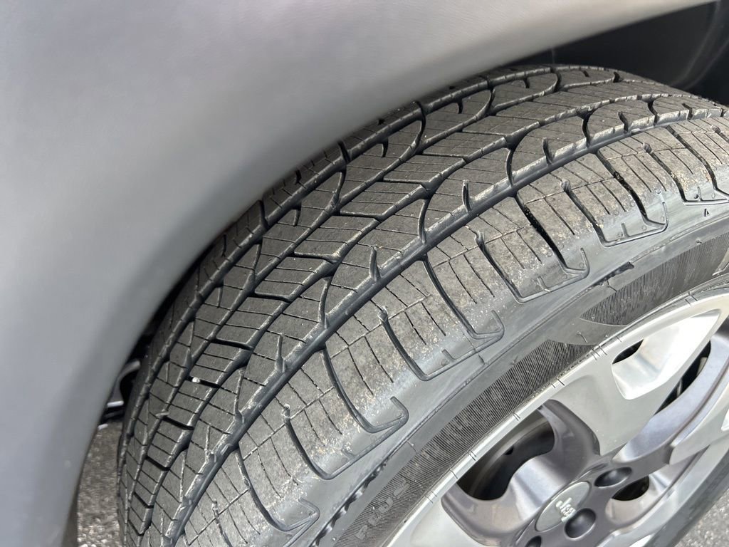 Used 2020 Jeep Compass Limited w/ Advanced Safety Group image 36