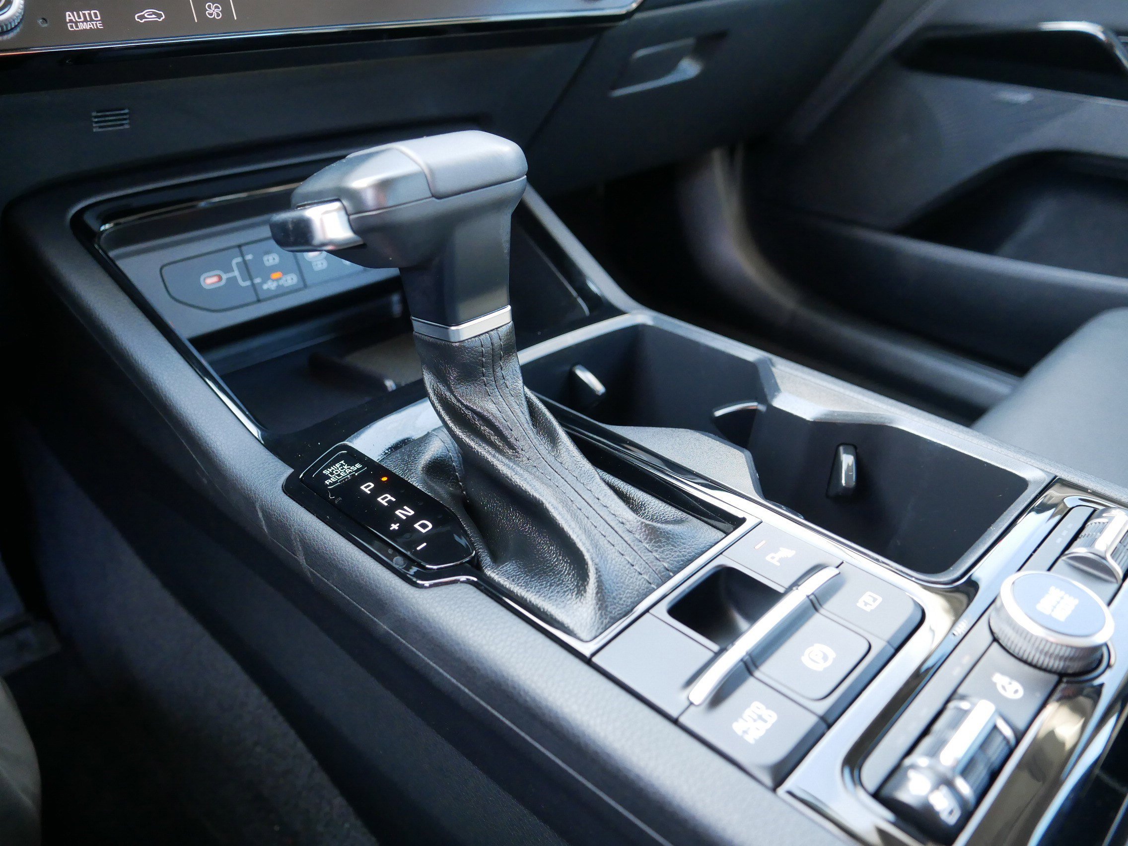 Used 2025 Kia K5 EX image 24