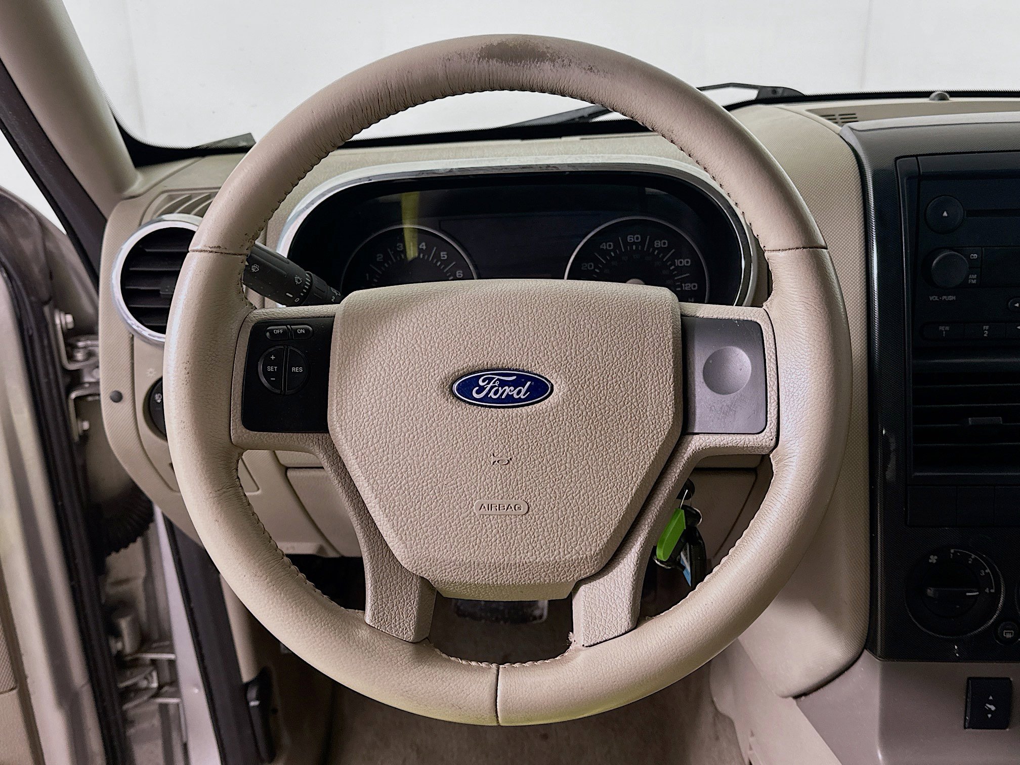 Used 2006 Ford Explorer XLT RWD image 17