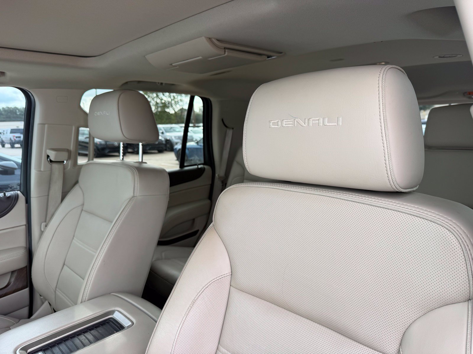 Used 2018 GMC Yukon Denali w/ Open Road Package RWD image 28