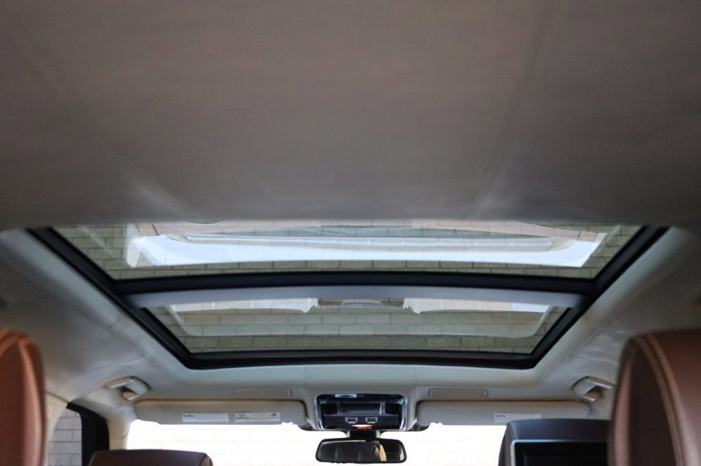 Used 2015 Land Rover Range Rover Long Wheelbase Autobiography image 12