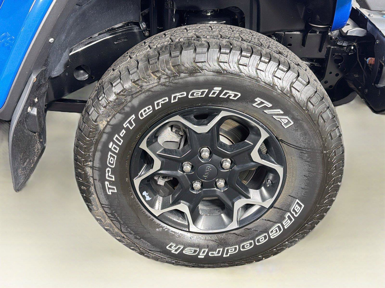 Used 2021 Jeep Wrangler Unlimited Rubicon 4xe w/ Steel Bumper Group AWD/4WD image 37