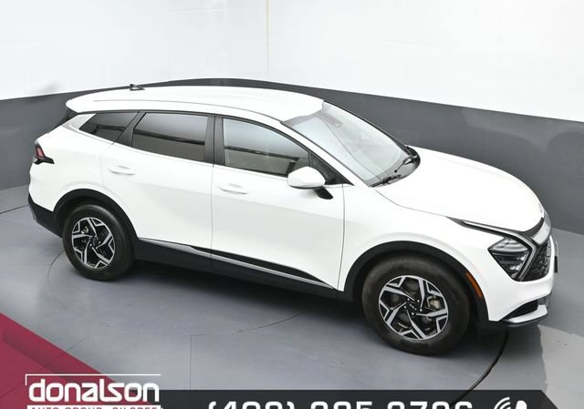 Used 2025 Kia Sportage LX FWD image 17