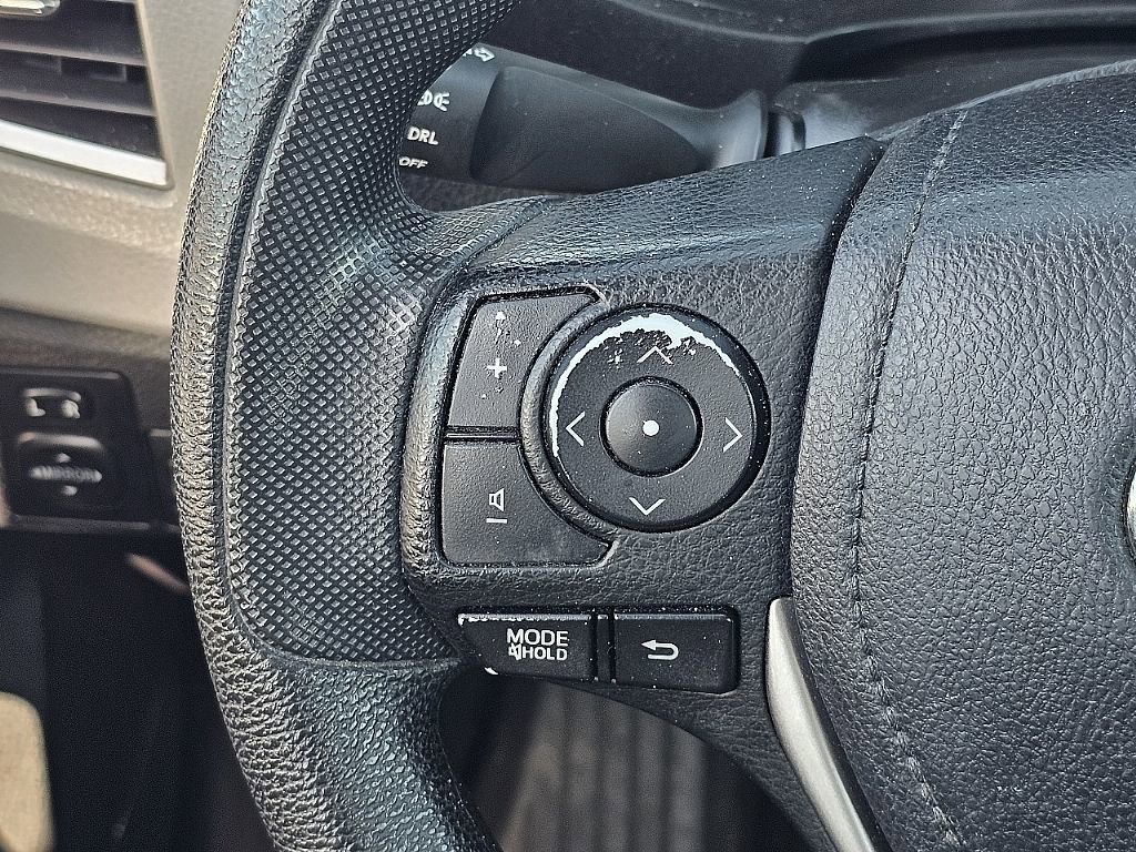 Used 2014 Toyota Corolla LE FWD image 30