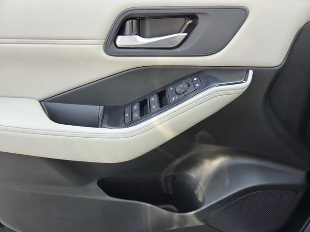 New 2026 Nissan Rogue SV FWD image 22