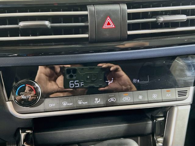 Certified 2023 Kia Seltos S w/ Navigation Package FWD image 16