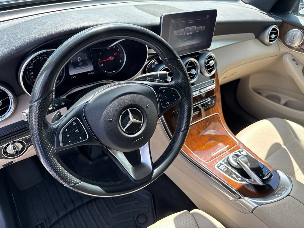 Used 2017 Mercedes-Benz GLC 300 4MATIC image 22