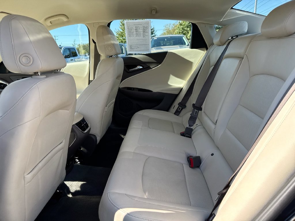 Used 2024 Chevrolet Malibu LT FWD image 23