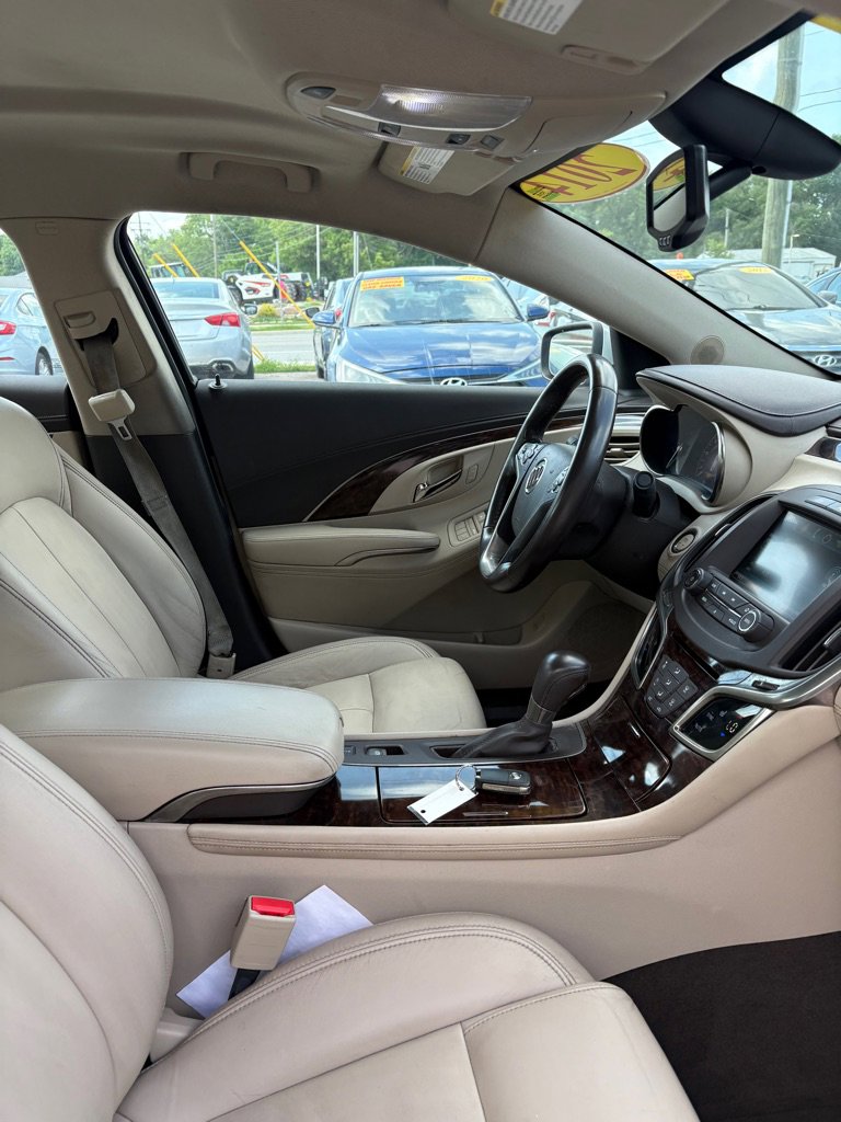 Used 2014 Buick LaCrosse Leather image 10