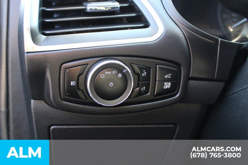 Used 2024 Ford Edge Titanium image 32