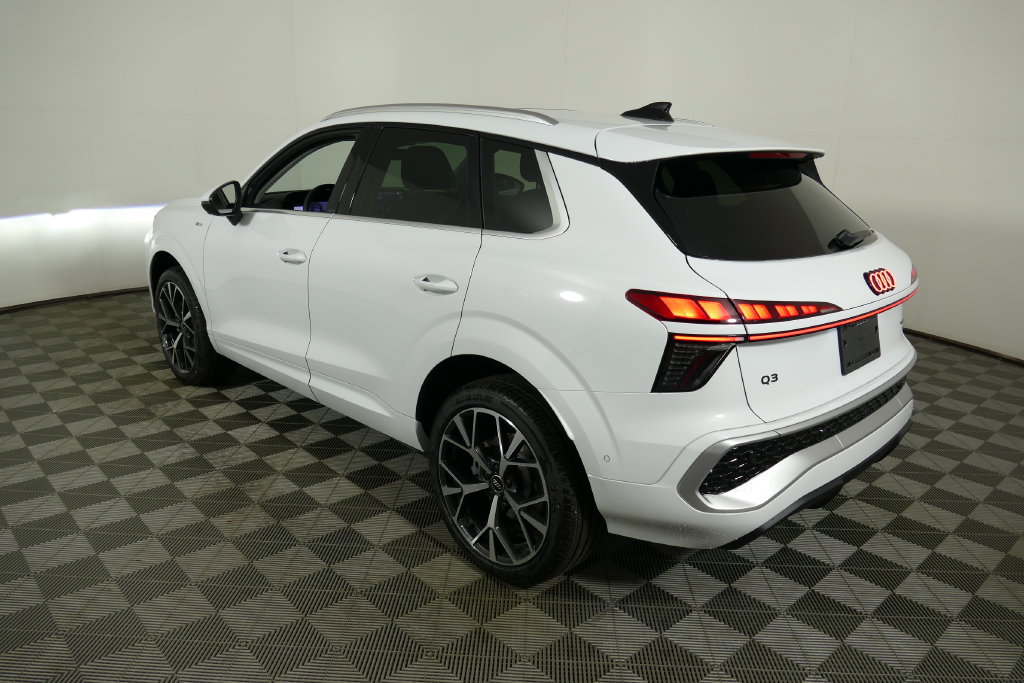 New 2026 Audi Q3 quattro 2.0T AWD/4WD image 5