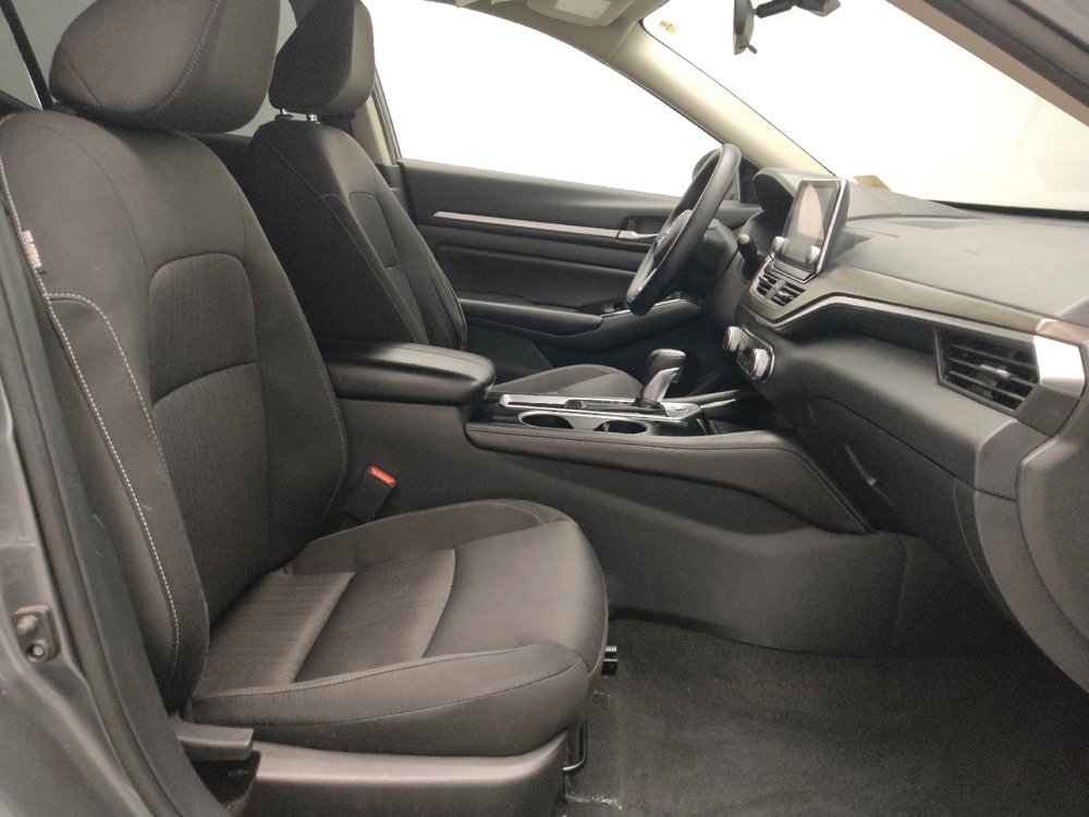 Used 2023 Nissan Altima 2.5 SV image 21
